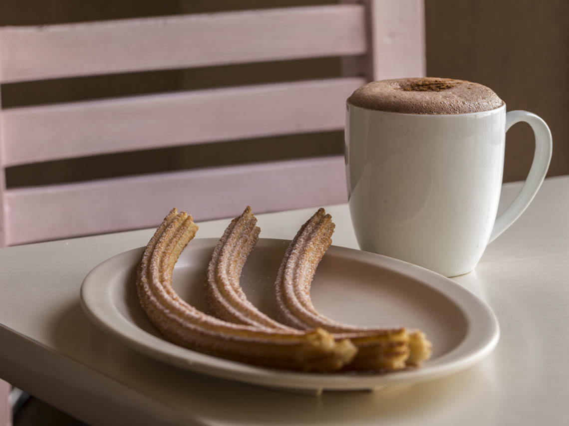 el churro feliz churro y café