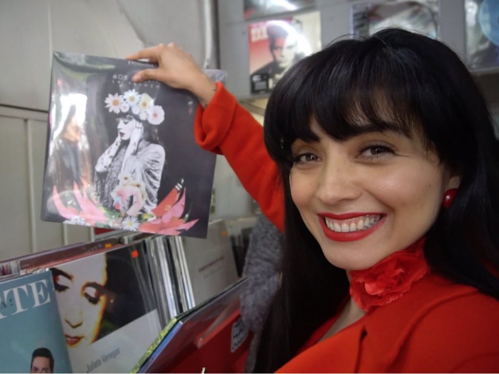 Mon Laferte presenta su sencillo "Antes de ti"