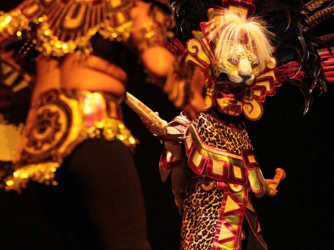 Show dentro de una cueva subterránea en Teotihuacán