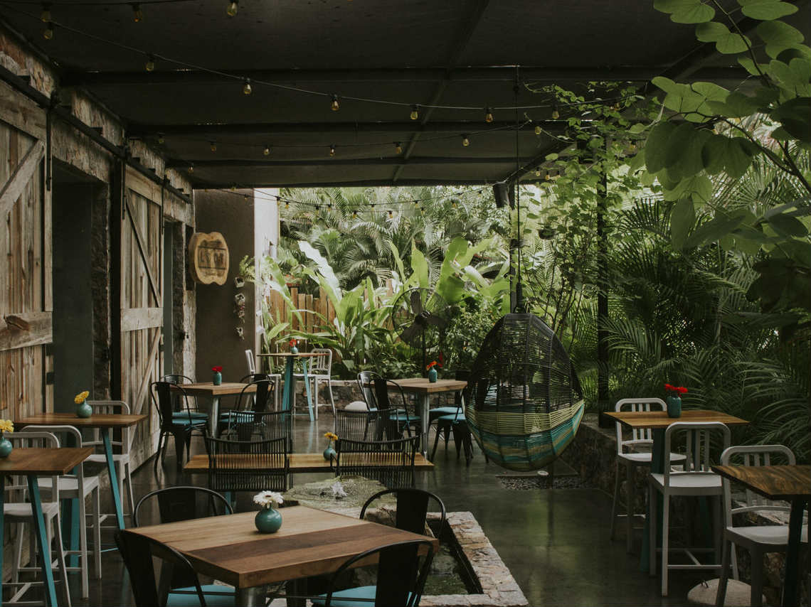 un-lugar-bohemio-para-surfistas-en-zihuatanejo-6