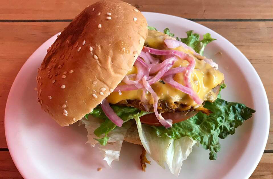 hamburguesa de cochinita pibli 