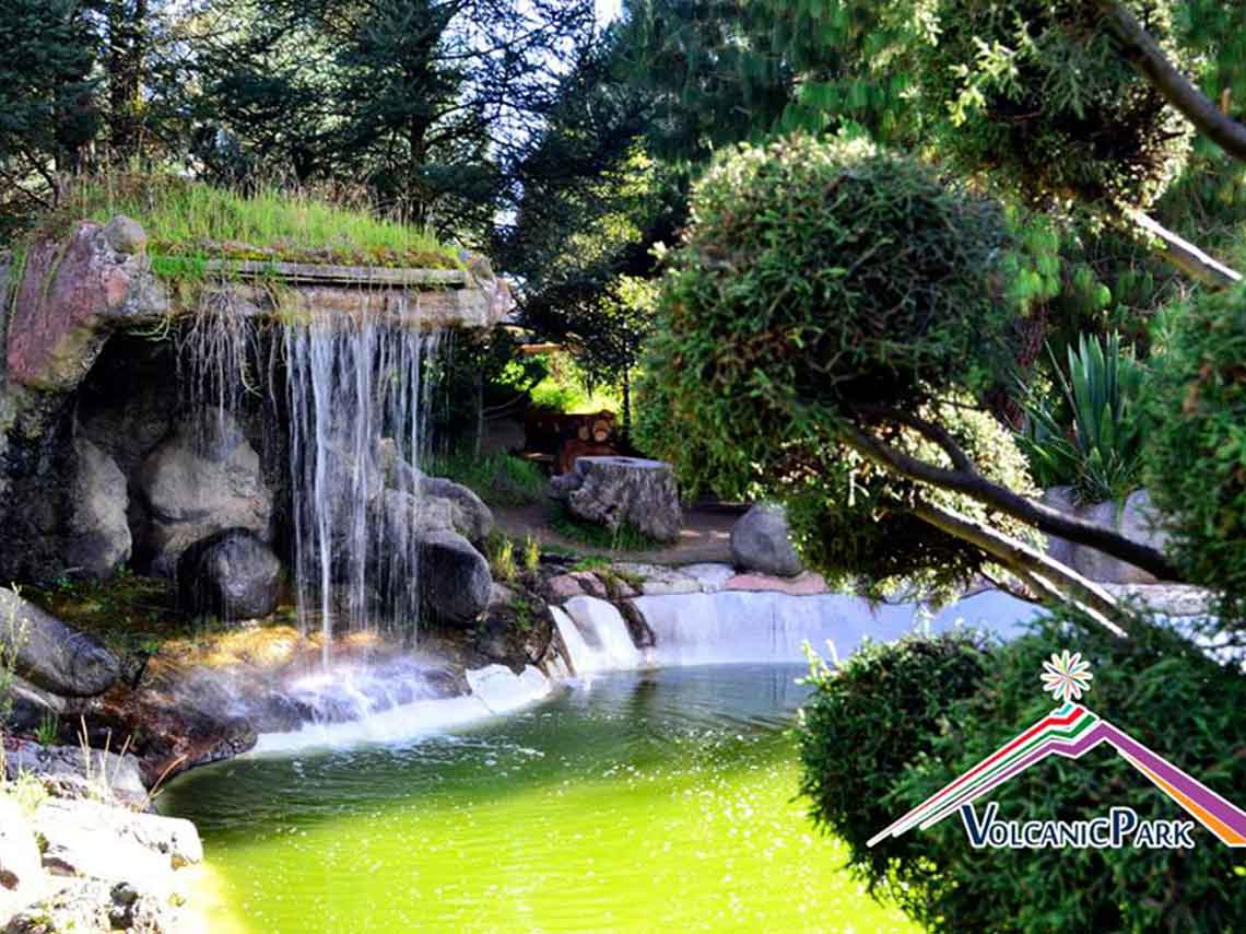 Volcanic Park: el parque con laberintos, castillos y puentes flotantes 4