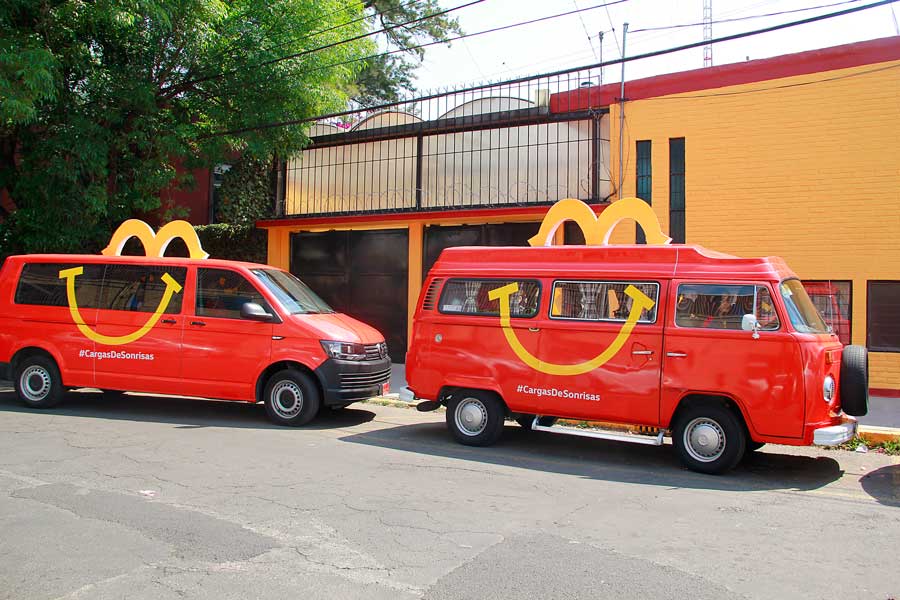 La caravana de combis que te hará revivir tu infancia 1