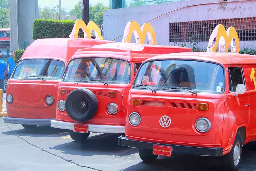 La caravana de combis que te hará revivir tu infancia