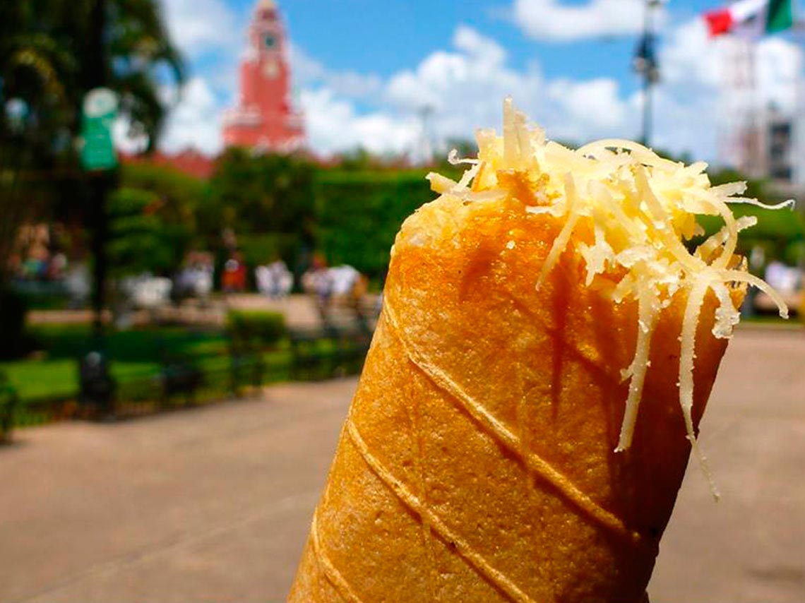 Semana de Yucatán en México 2018 marquesitas de queso