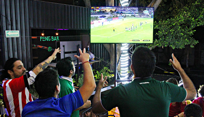 Vive el mundial en Corredor Salamanca, ¡come, bebe y siéntete en el estadio!