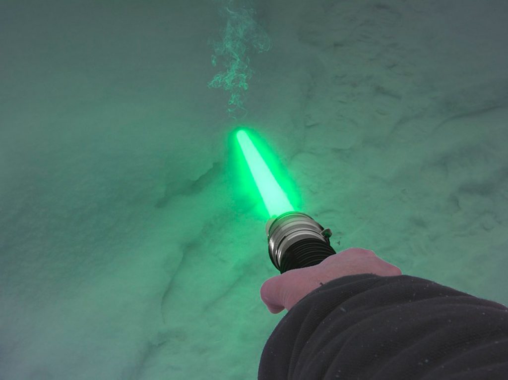 Seminario de Combate de sables de luz jedi usando el sable