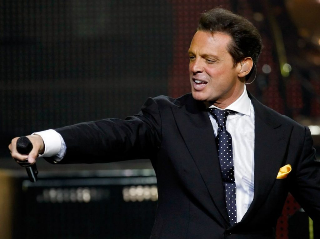 Demuestra qué tanto dominas las canciones de Luis Miguel