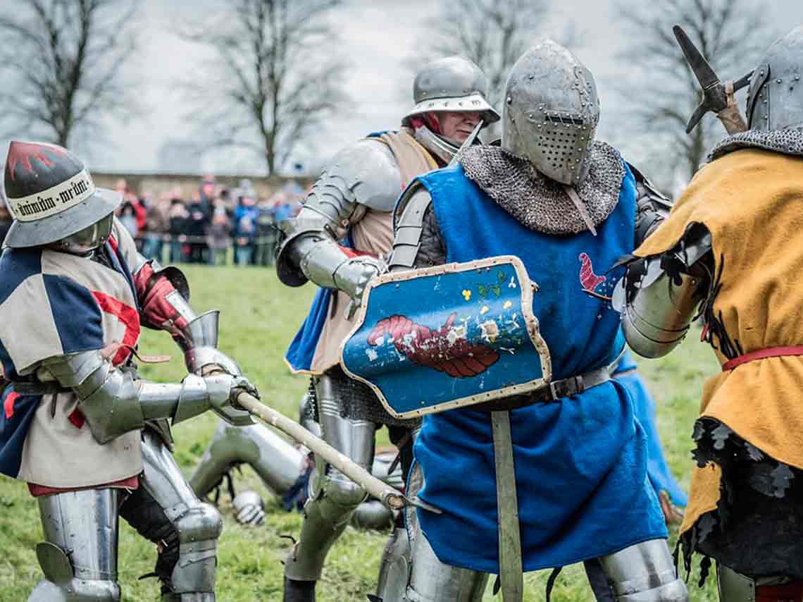 Noche Medieval batalla medieval