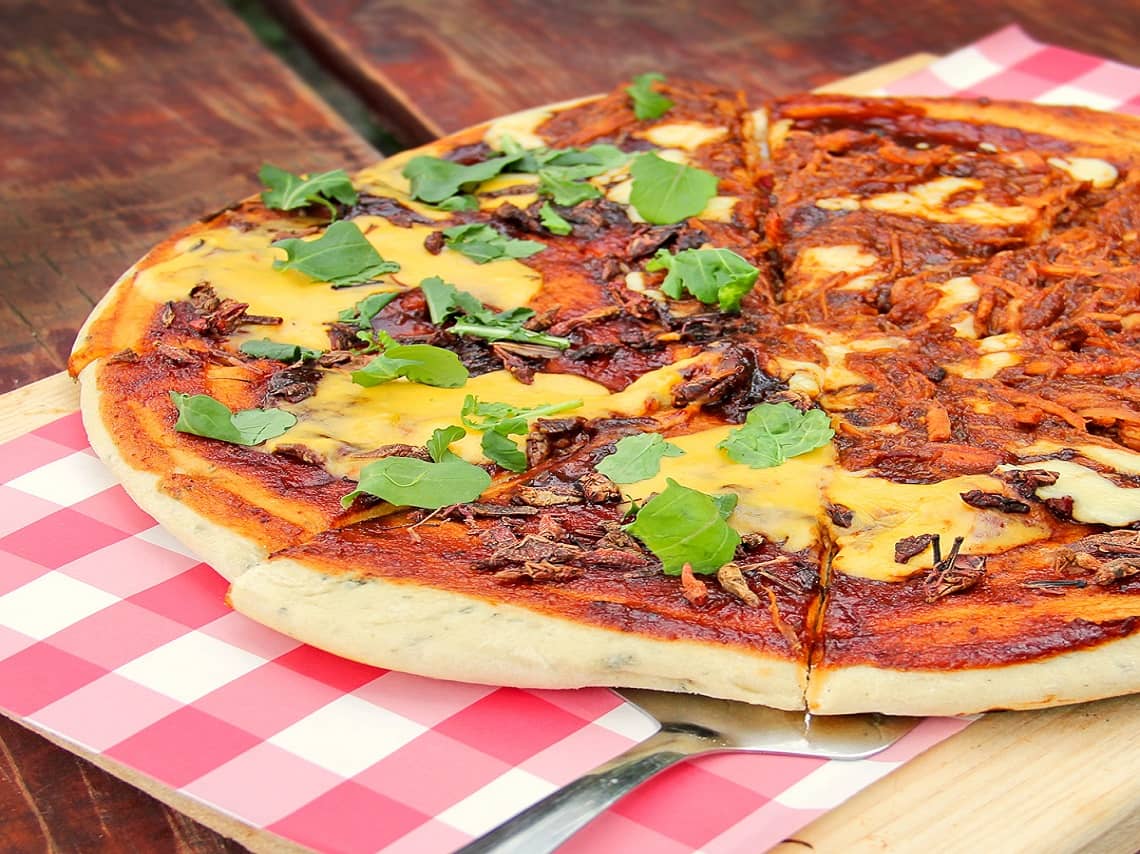 Pizza de chapulines