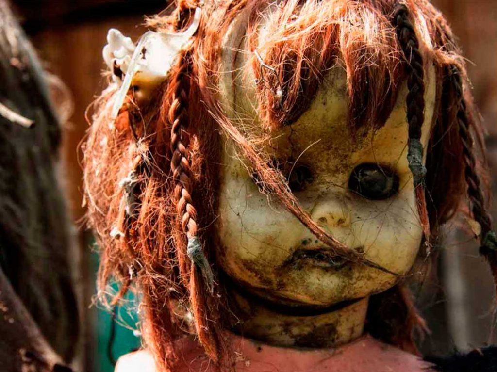 Recorrido por la Isla de las Muñecas en Xochimilco muñecas