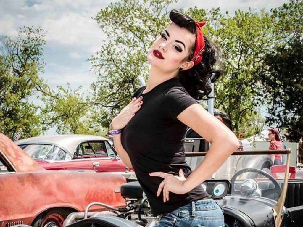 Rockabilly Car Show 2018 chica pin up
