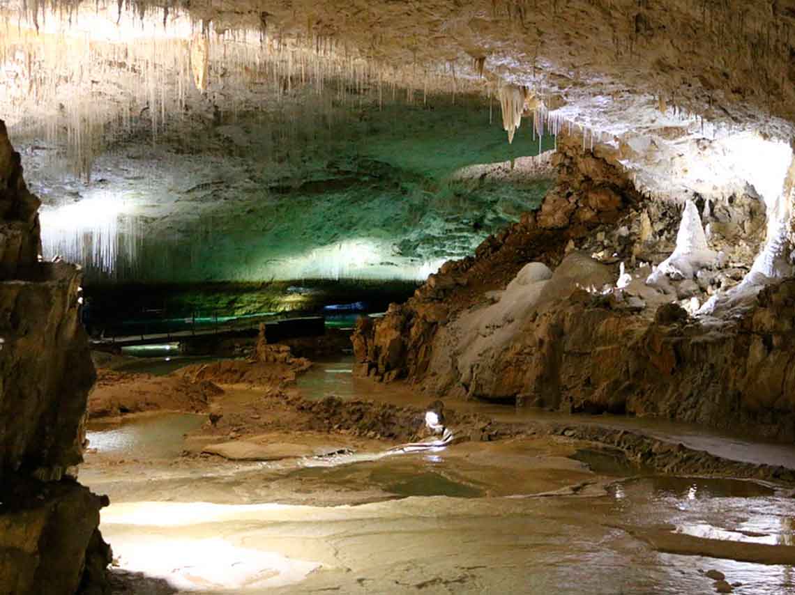 Viaje al centro de la tierra carnava con agua