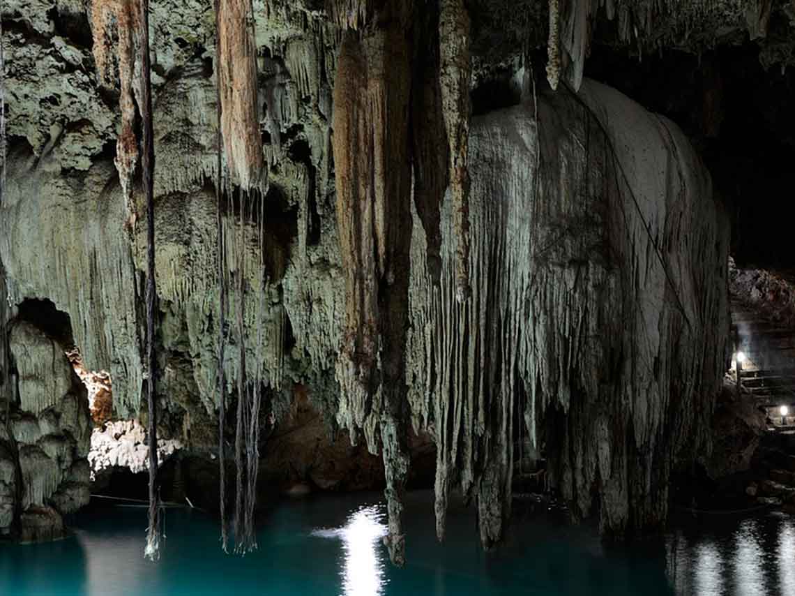 Viaje al centro de la tierra caverna