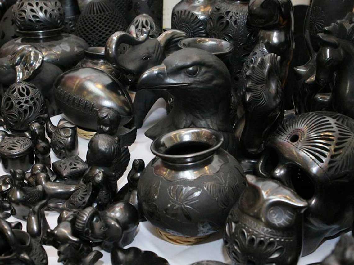 13a Feria Internacional de Artesanías barro negro