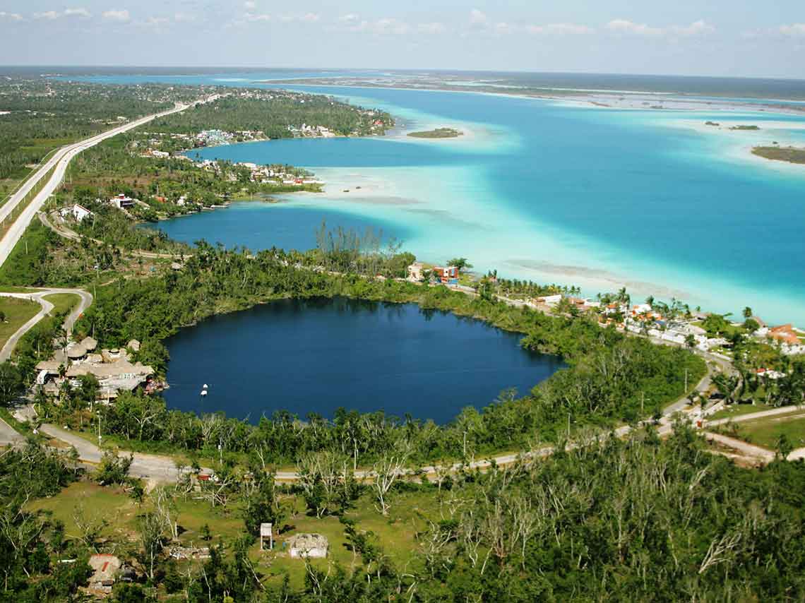 Bacalar: guía de qué hacer en la laguna cenote