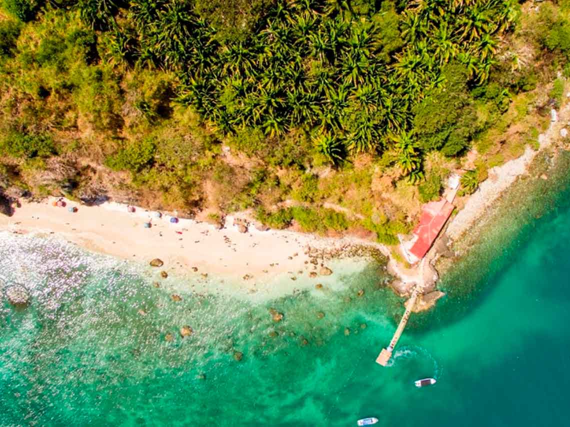 Isla del Coral en Nayarit vista desde el drone