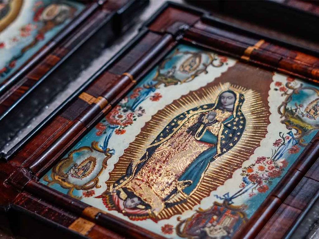 Exposición de la Virgen de Guadalupe en el Museo Franz Mayer cuadros