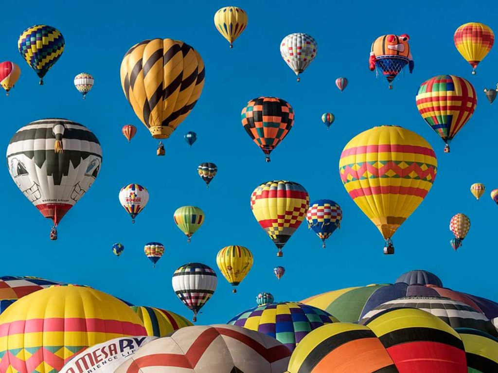 Festival Nacional del Globo en los Jardines de México 2018 globos elevados