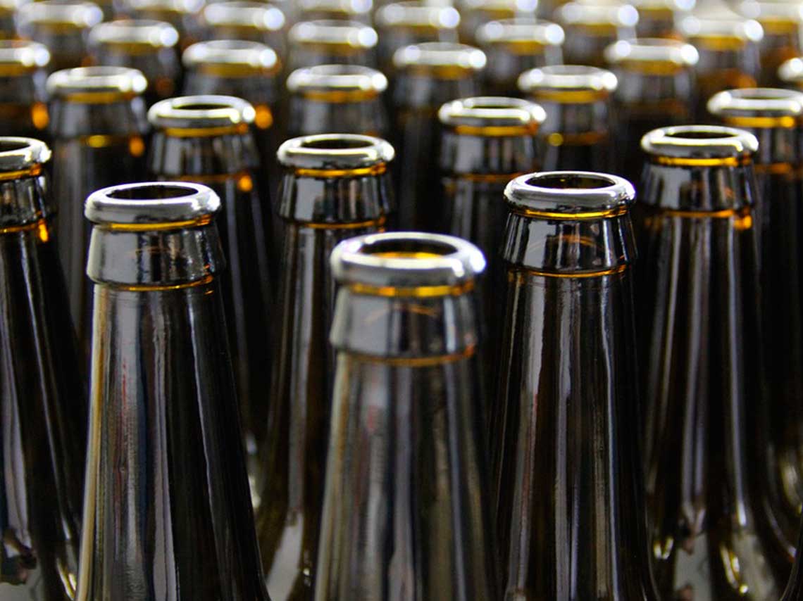 juega-gotcha-cerveza-artesanal-botellas-de-cerveza