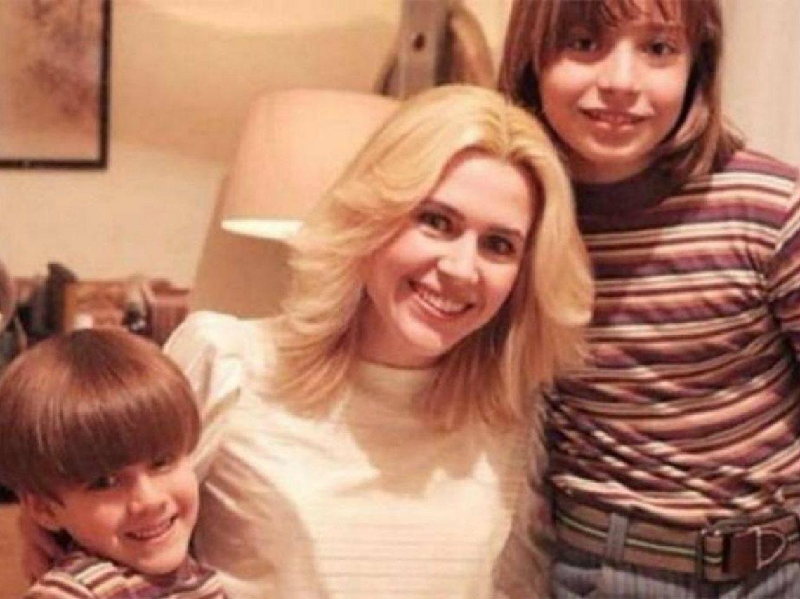lo-que-esperamos-de-la-segunda-temporada-de-luis-miguel-la-serie-marcela-hijos