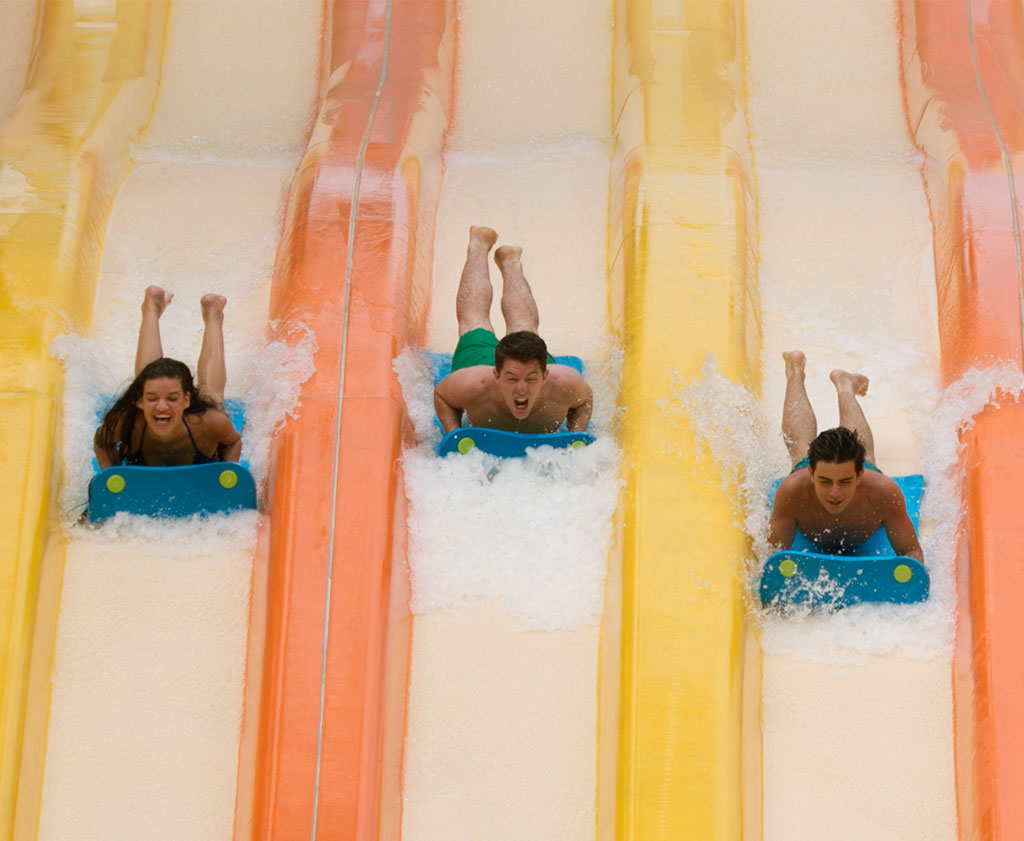 Escápate a Hurricane Harbor Oaxtepec en el verano