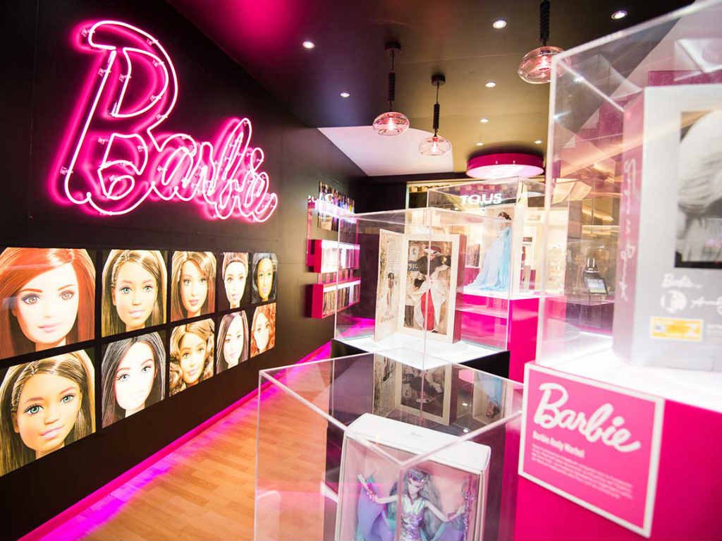 tienda temporal de Barbie en polanco barbies de colección 1