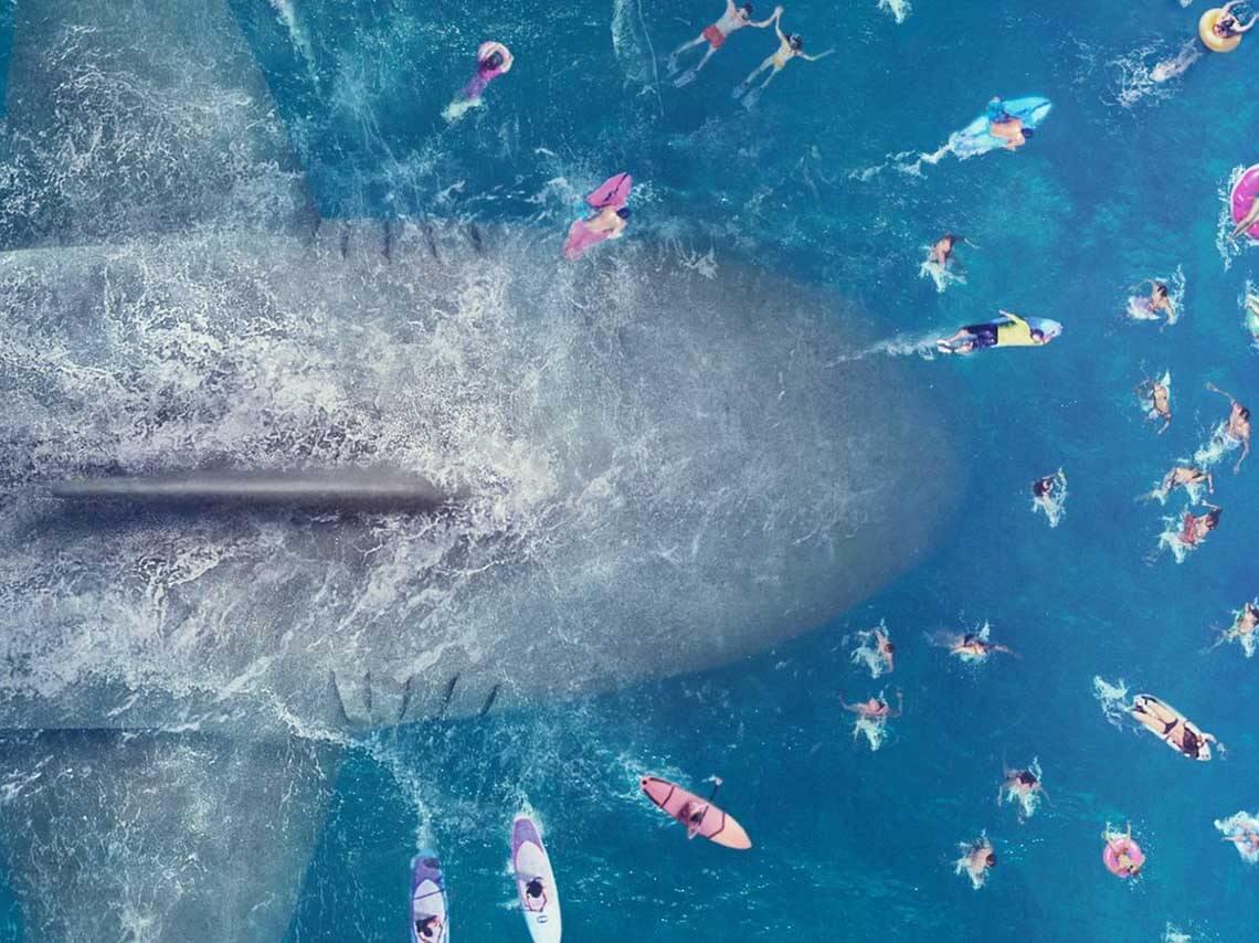 Megalodon-The-Meg-Critica-lo-bueno-lo-malo-tiburon-gigante-playa-megalodon-real-2018-pelicula