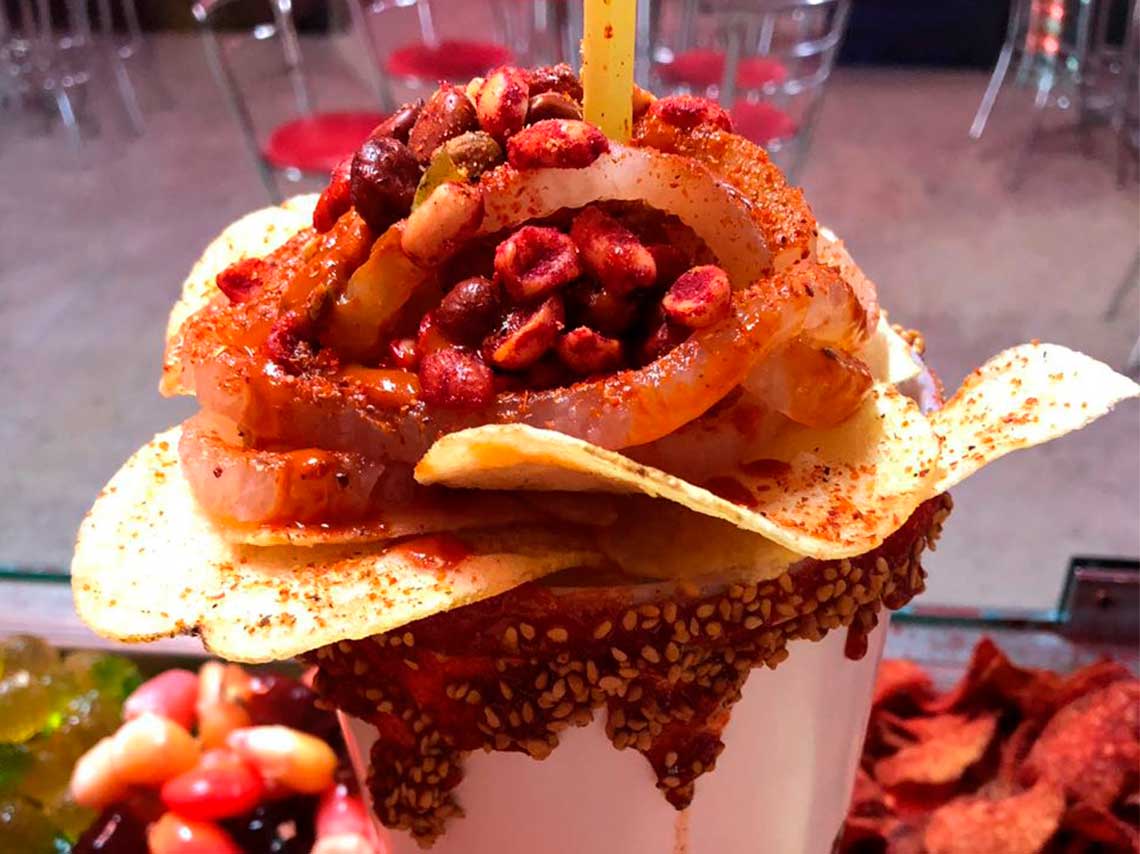 _buffet-de-micheladas-de-cdmx-con-papas