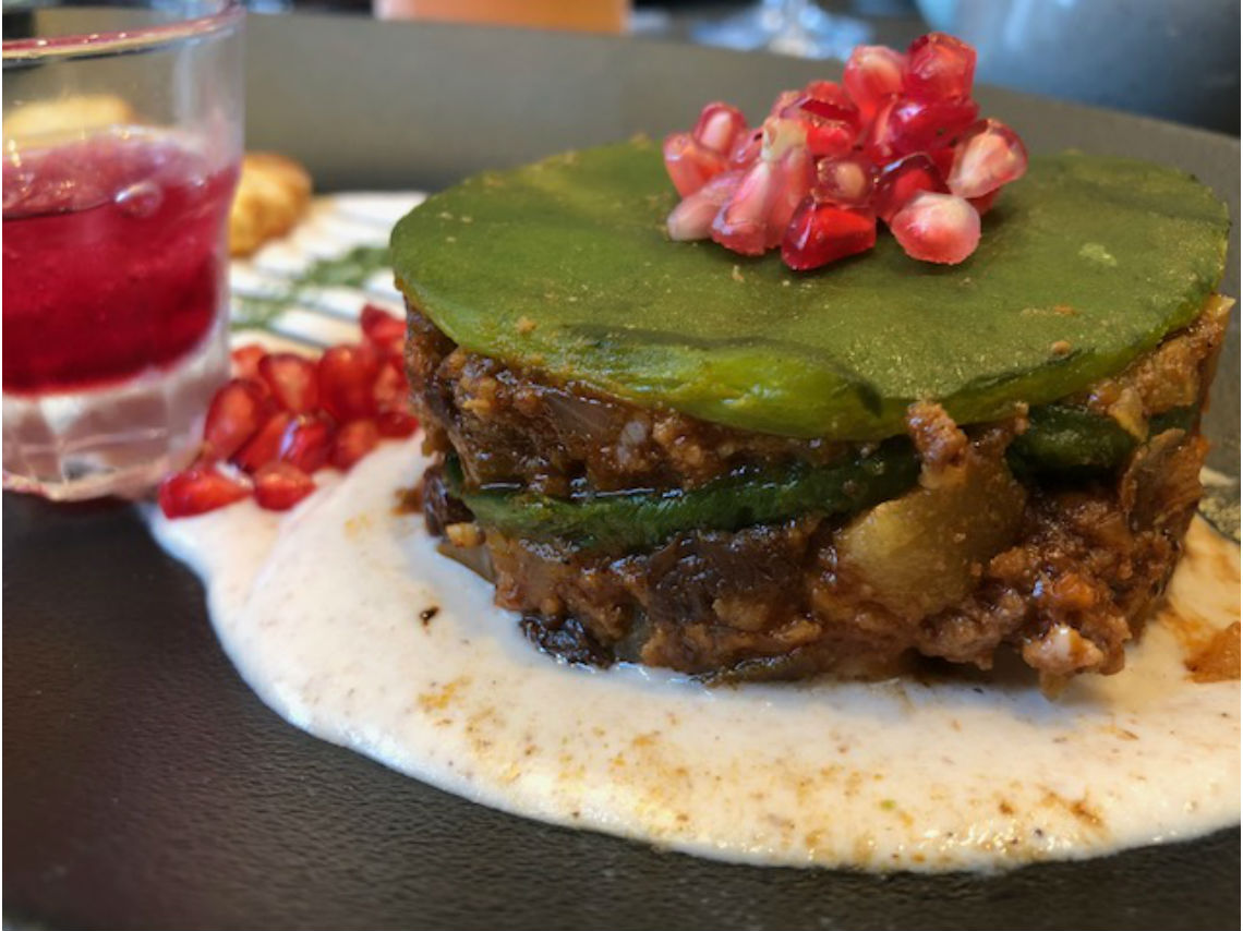 Timbal de chile en nogada de Xanat.