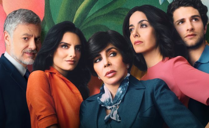 la-casa-de-las-flores-netflix-670×410