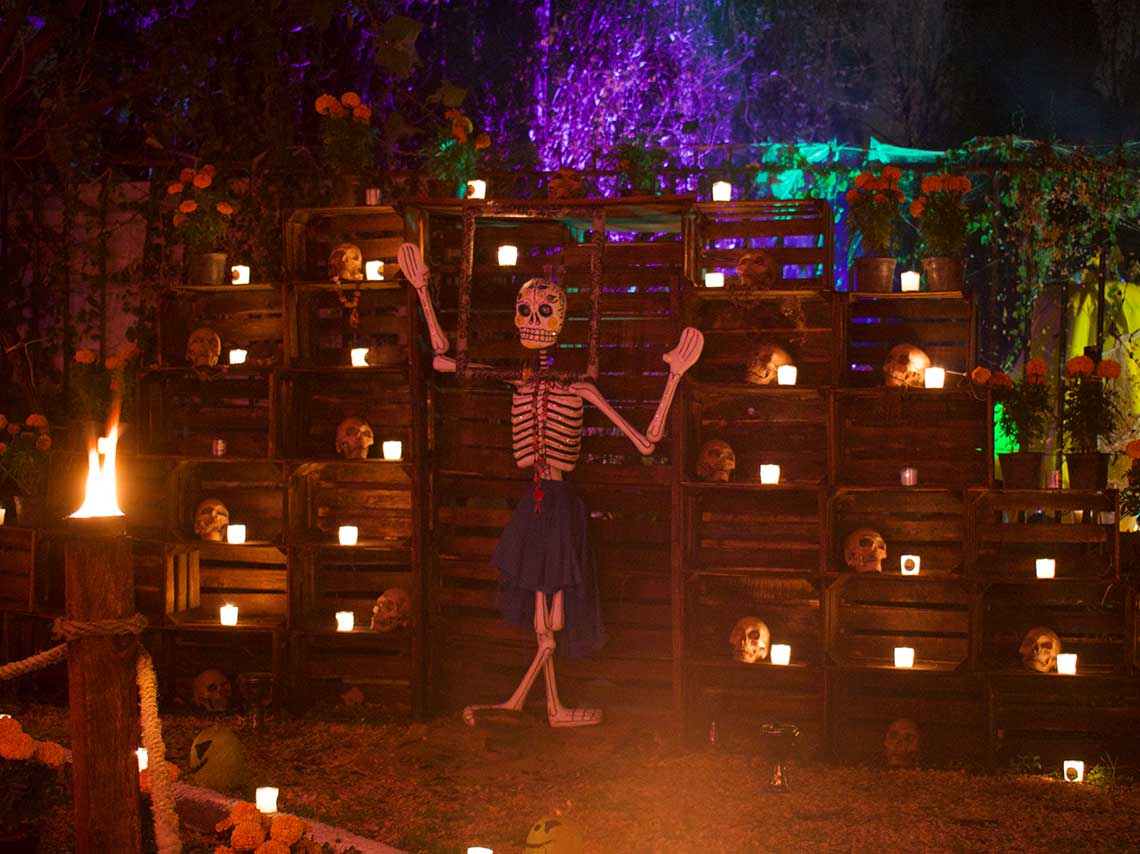 La Catrina en Trajinera 2018 en Xochimilco casaca