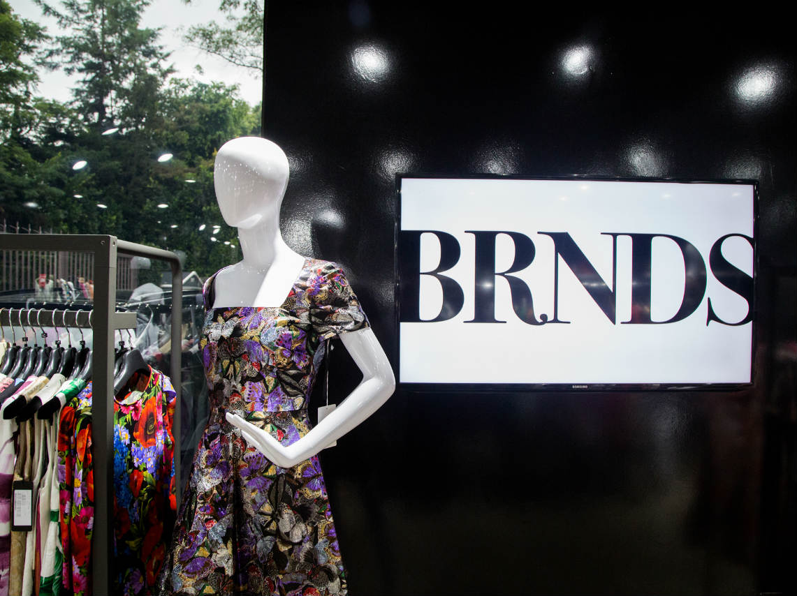 BRNDS: encuentra ropa de marcas de lujo con descuentos hasta del 80%