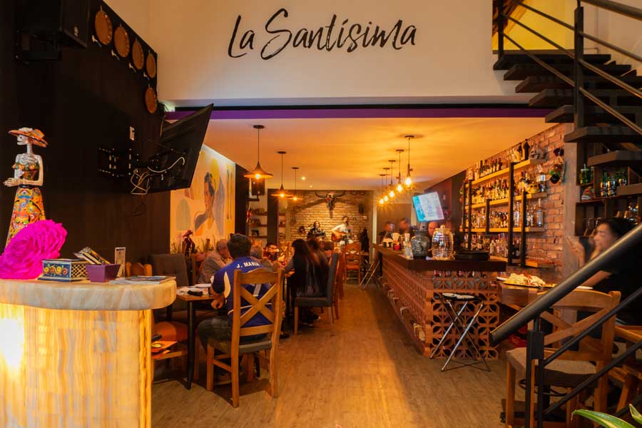 La Santísima: una cantina con personalidad muy mexicana