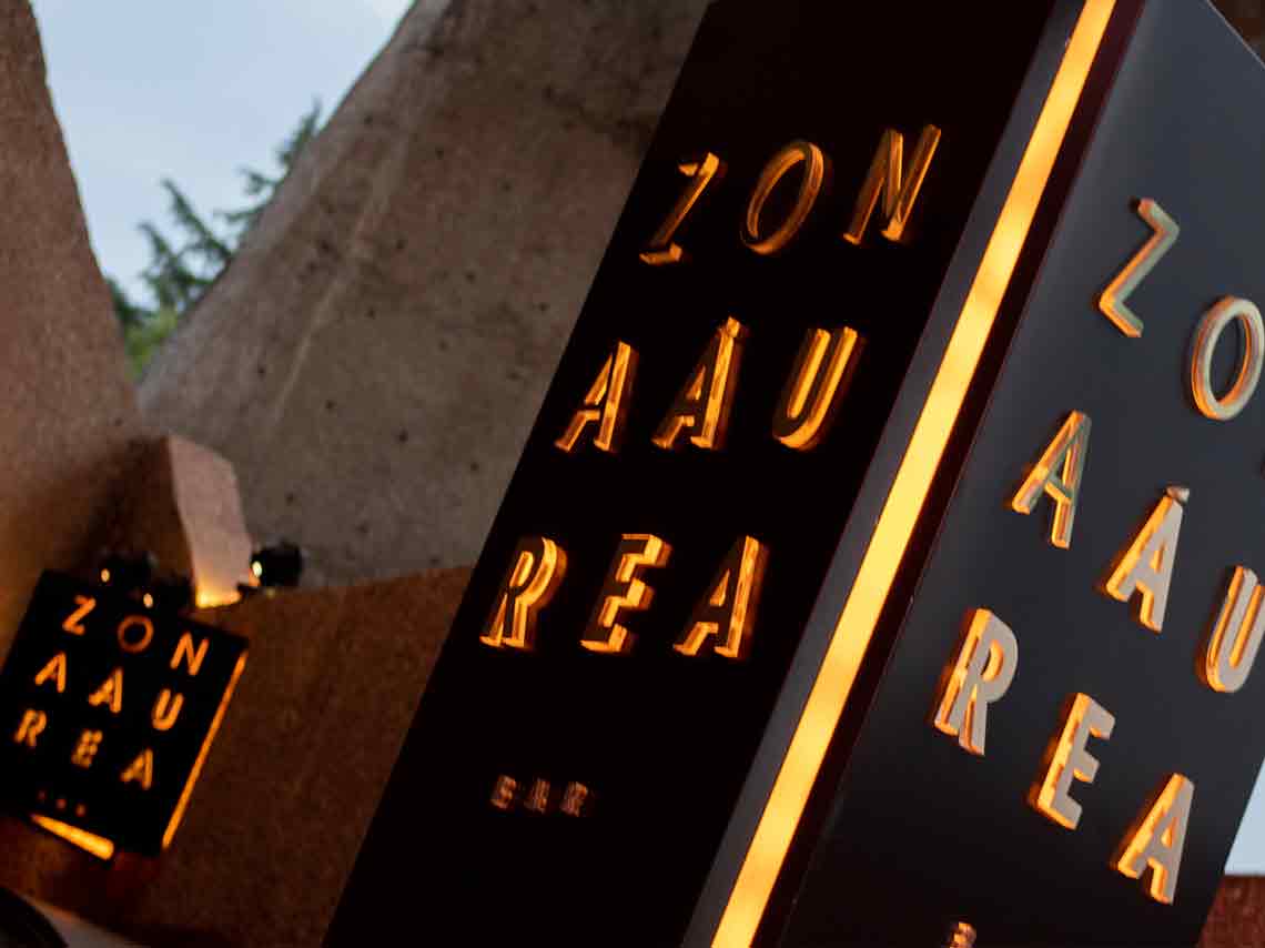 Zona Áurea: conoce qué ofrece el nuevo bar del Auditorio Nacional letrero