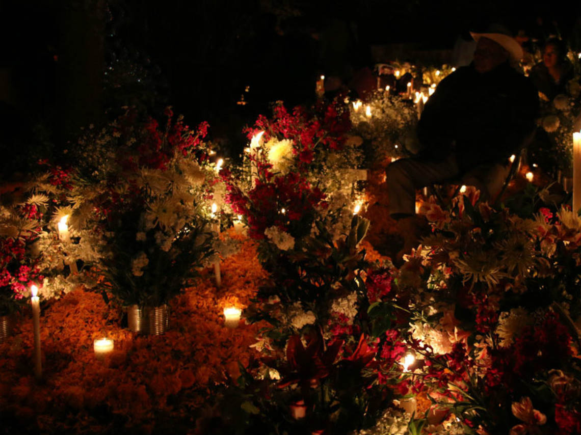 como celebrar el día de muertos Janitzio