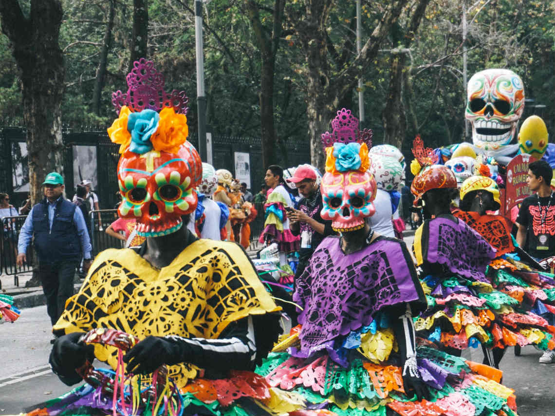 desfile de dia de muertos calaveras