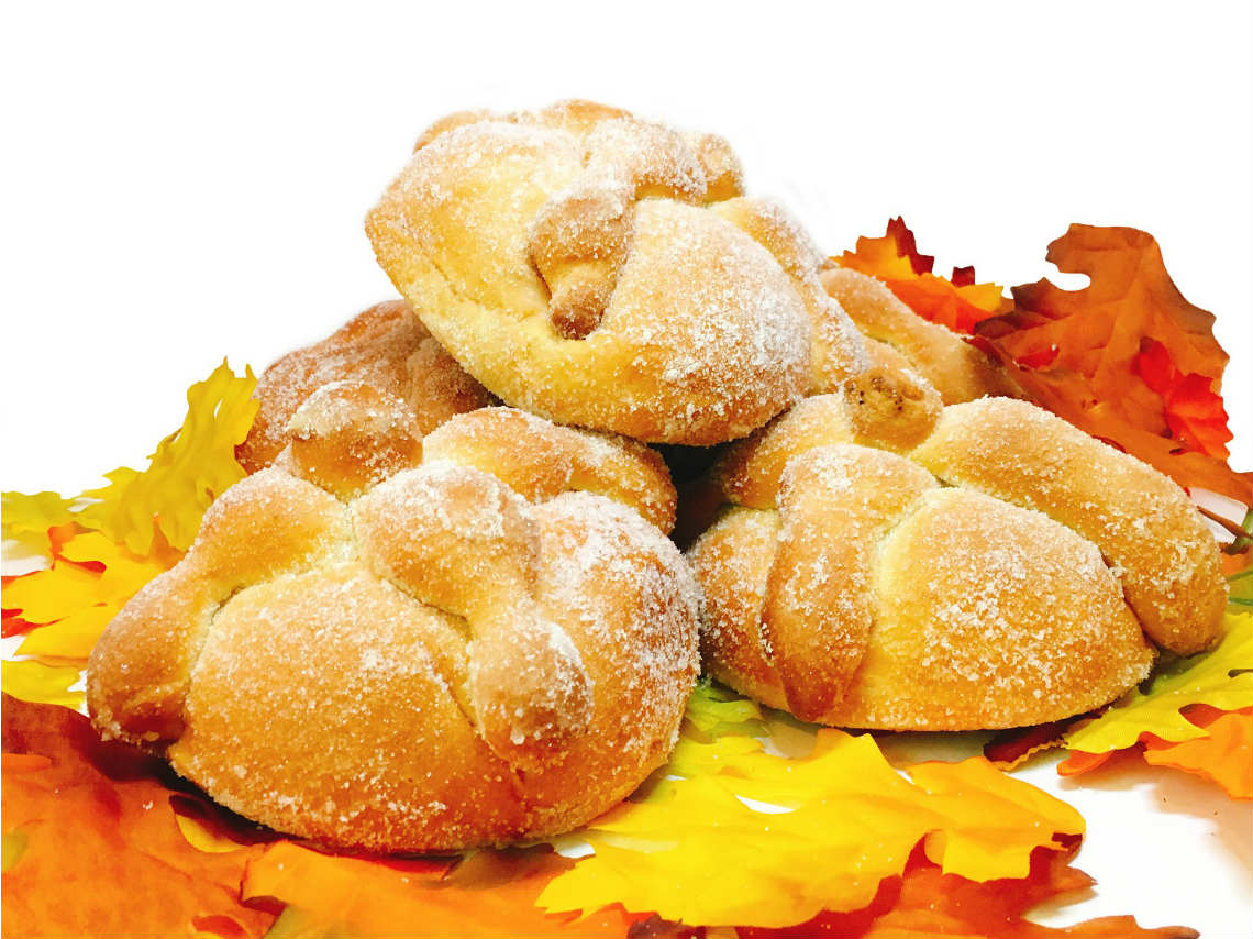 manteconchas rosas con causa y pan de muerto