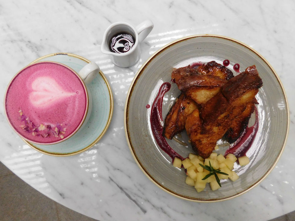 Épice, cocina de autor y gusto por las especias ¡tienen pink latte!