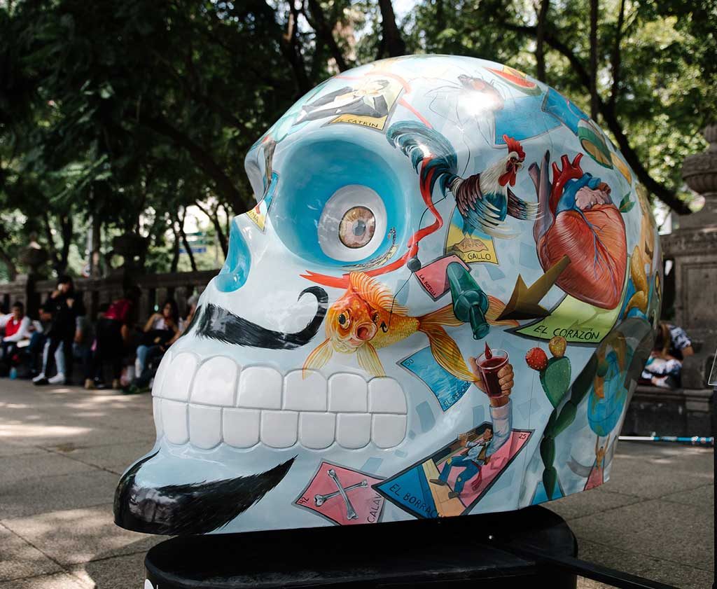 Gran exposición de mega cráneos en CDMX, ¡tú puedes pintar uno!