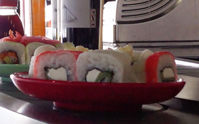 Corner de sushi: rollos en banda