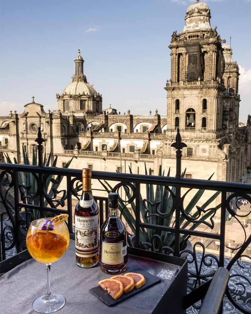 Hennessy Tonic en el Balcón del Zócalo.