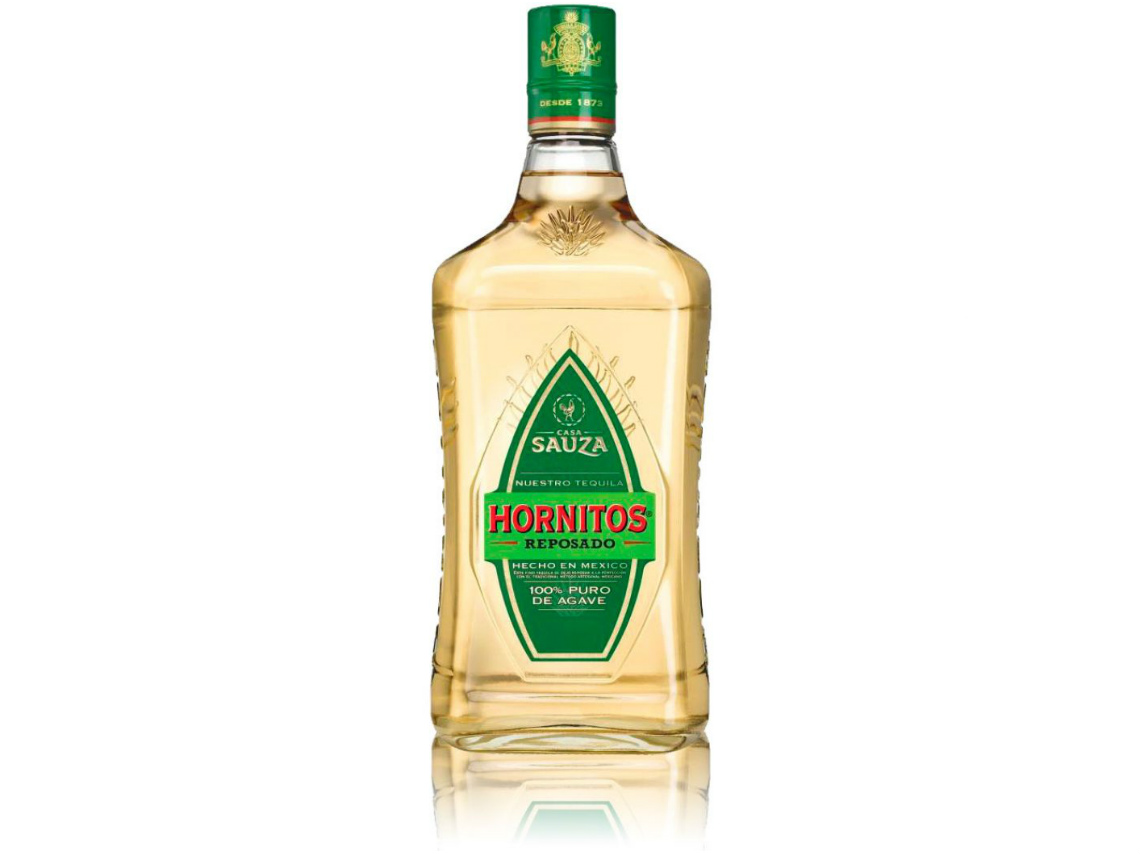 celebra dia de muertos con tequila sauza