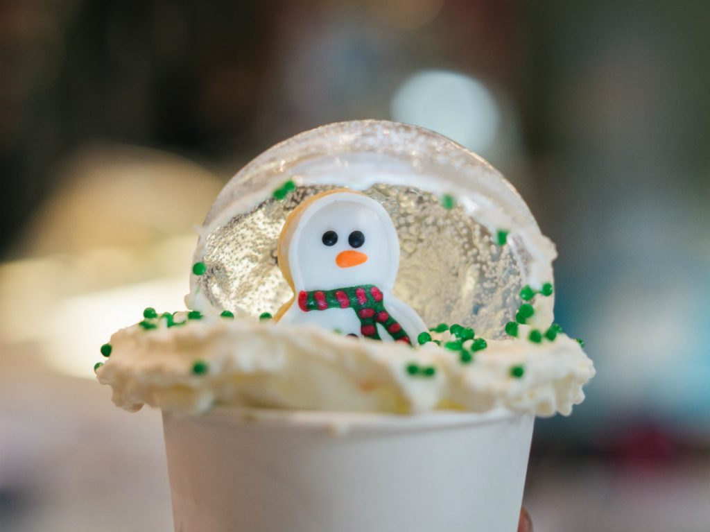 Helado de esfera de Navidad