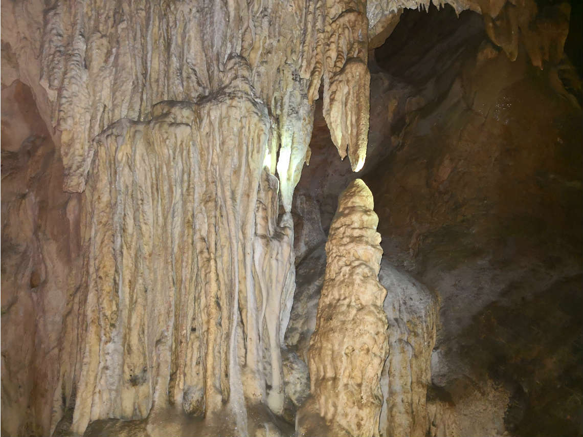 Ixtapan de la Sal, descubre su encanto estalagmita