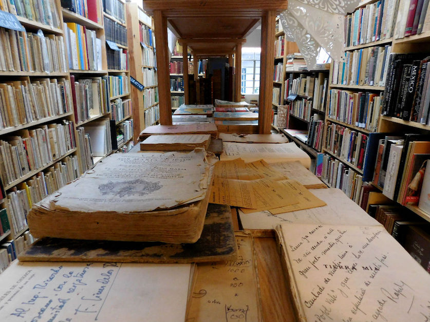 La Oficina del Libro, una librería en la Condesa de libros antiguos y raros 3