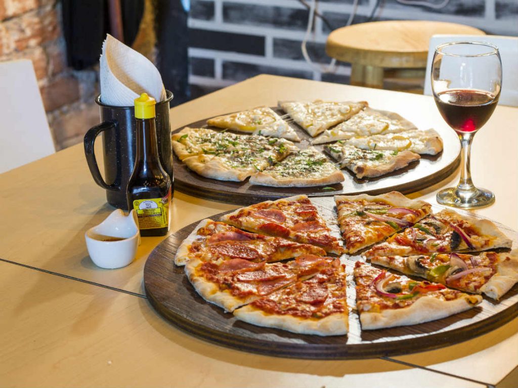 Pizza Rodizio: rebanadas ilimitadas vino