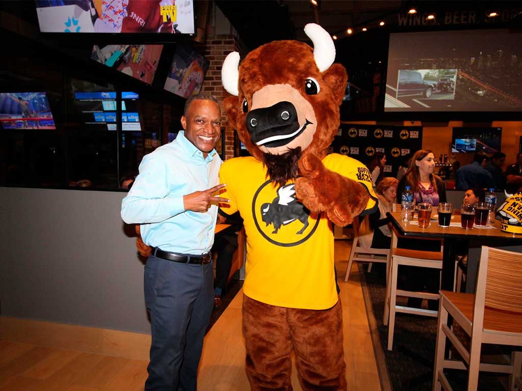 Wings, Beer and Sports: Buffalo Wild Wings llega al poniente de la CDMX