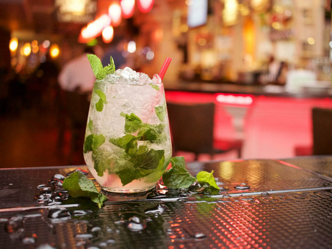 Posada por 4 cantinas de CDMX mojito fresa