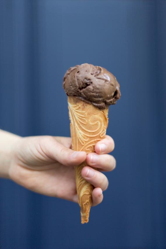 Helados cometa barquillo de chocolate
